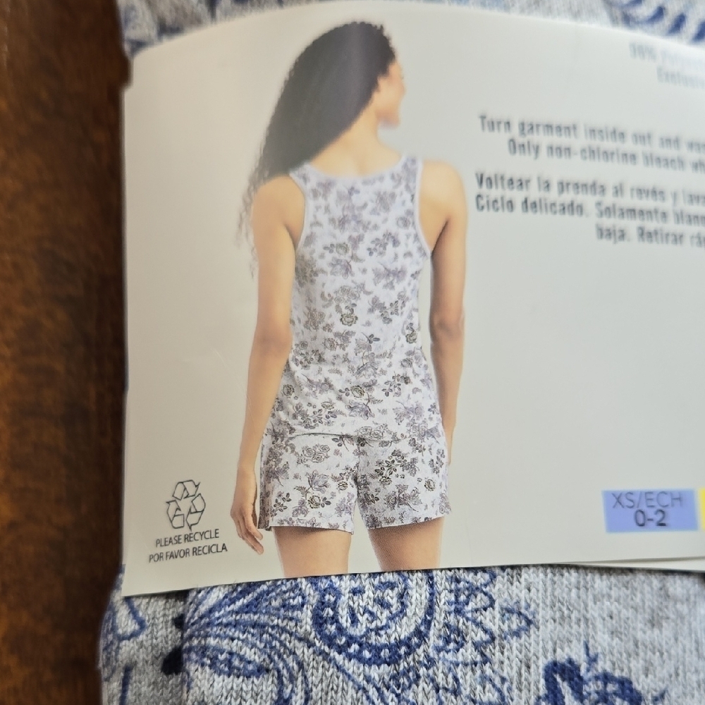 Lucky Brand Gray and Blue Floral 4 Pieces Pajama Set - Picture 3 of 6